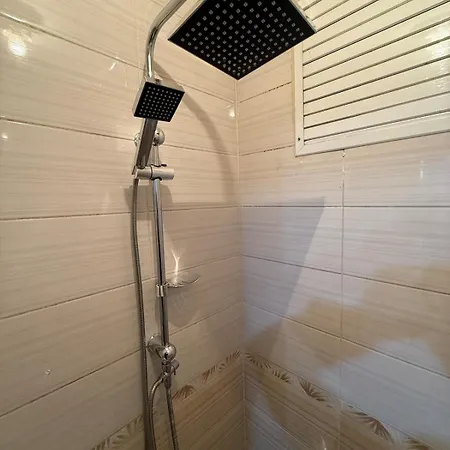 With Kitchen In The Center * Ancara